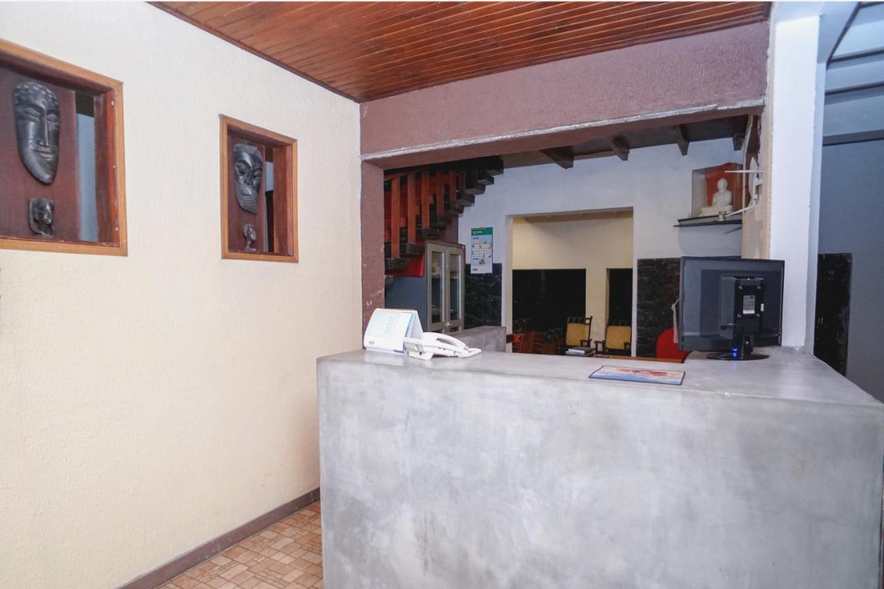 Oyo 384 Dilena Beach Resort Unawatuna Kültér fotó